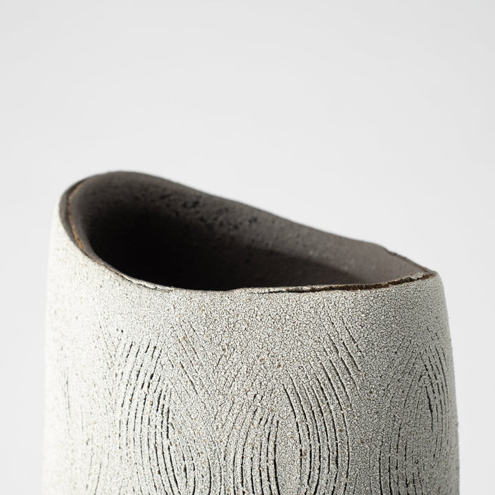 Remaining Snow Flower Vase
